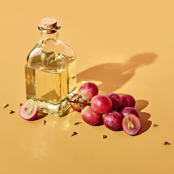 How Does Grape Seed Oil Benefit Your Skin And Body?