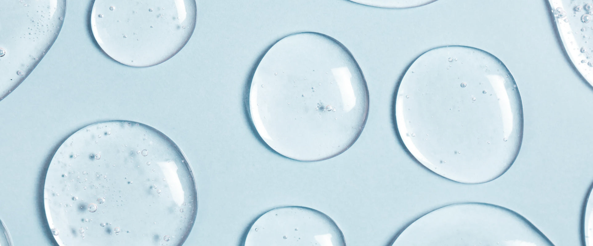 Serum Vs Moisturiser: Which One You Should Opt For? Serum Vs Moisturiser: Which One You Should Opt For?